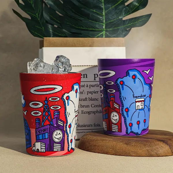 UV-Vakuumbecher mit farbenfrohes Grafikdesign und isoliertem Gehäuse