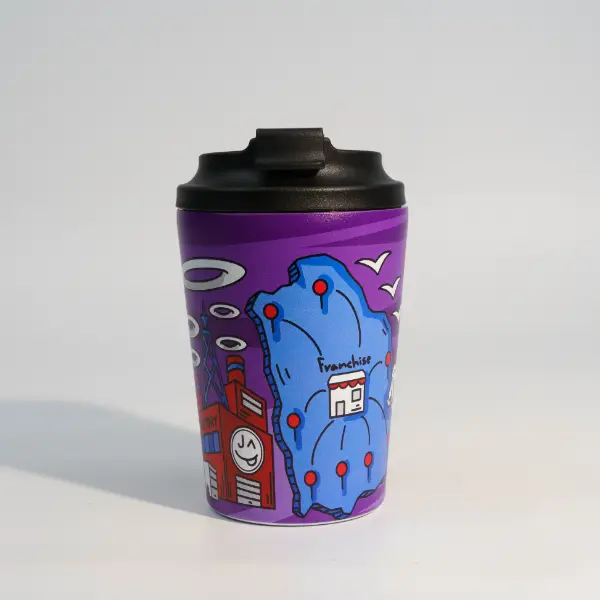 UV-beschichteter Vakuumbecher mit mattem Finish und detaillierter Illustration