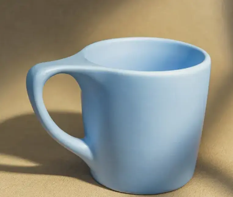 Design von Kaffeekeramikbechern